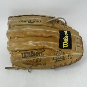 A9614 Wilson Fp3 Softballglove Right Hand Throw A9614 Wilson Fp3 Softballglove Right Hand Throw