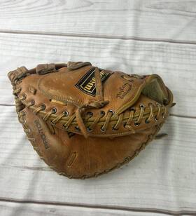 A9882 Wilson Vintage Catchers Mitt Left Hand Throw Korea Pro-toe Softball A9882 Wilson Vintage Catchers Mitt Left Hand Throw Korea Pro-toe Softball