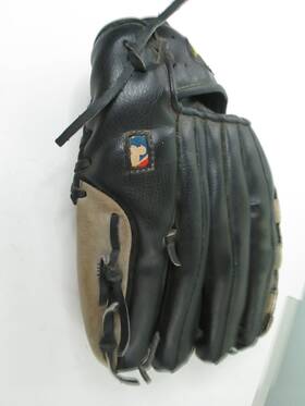 Ao3lb15 Wilson Baseball Glove Model Black Gray Ao3lb15 Wilson Baseball Glove Model Black Gray