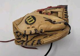 Ao4r221115 Wilson Youth A450 10.75 In Baseball Left Hand Glove Right Thrower Ao4r221115 Wilson Youth A450 10.75 In Baseball Left Hand Glove Right Thrower
