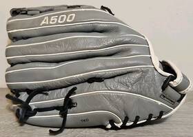 A05rf18125 Wilson Ao5rf18125 Baseball Glove A500 Right Hand Throw Rht 12 1/2 Grey A05rf18125 Wilson Ao5rf18125 Baseball Glove A500 Right Hand Throw Rht 12 1/2 Grey