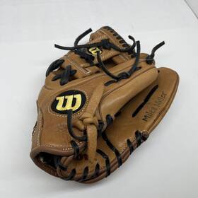 Ao9rb20115 Wilson A900 Baseball Glove Rht 11.5 Inch Right Handed Thrower With Name Ao9rb20115 Wilson A900 Baseball Glove Rht 11.5 Inch Right Handed Thrower With Name