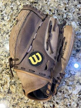 125-br Wilson Br125 A440 Fastpitch Sz 12.5 A0440 Monsta Web Leather Baseball Glove Rht