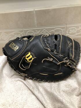 A1540-dfsfp7 Wilson Dfsfp7 Women S Tight Fit 34 Inch Softball Catchers Mitt Right Throw A1540-dfsfp7 Wilson Dfsfp7 Women S Tight Fit 34 Inch Softball Catchers Mitt Right Throw