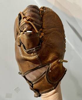 G1344 Wilson Vintage 1950s Professional Model Eddie Waitkus Rht Baseball Glove