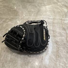 A2000 Wilson Scm1d Pro Stock 33.5 Inch Black/gray Leather Catchers Mitt