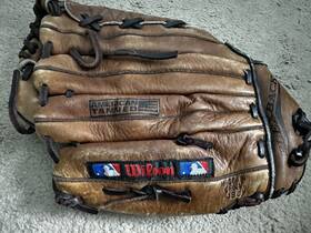 A1551-sc3 Wilson Staff Classic 026388467228 American Tanned Leather Baseball Glove 12.5 Inch Rht