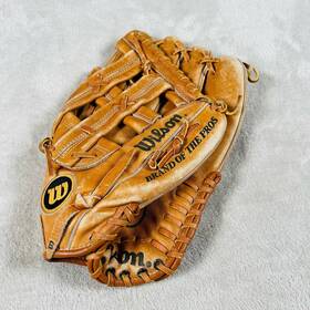 W0419 Wilson Baseball Softball Glove Boss 12 Inch Genuine Leather Tan Brown Rht