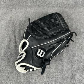 Wat05rf1712ac Wilson Fast Pitch Softball Glove Black Rht Siren A500 12 Inch Wat05rf1712ac Wilson Fast Pitch Softball Glove Black Rht Siren A500 12 Inch