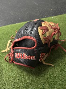 Wbw1001071125 Wilson A2000 11.25. Good Condition . Just Released Wbw1001071125 Wilson A2000 11.25. Good Condition . Just Released