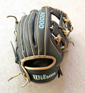 Wbw100399115 Wilson Used A2000 Superskin Dp15 Spin Control 11.5 Inch Infield Wbw100399115 Wilson Used A2000 Superskin Dp15 Spin Control 11.5 Inch Infield