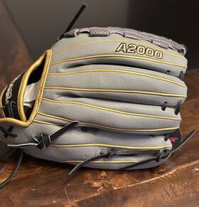 Wbw100442125 Wilson A2000 Sc V125 12.5 Inch Baseball Glove - Lht