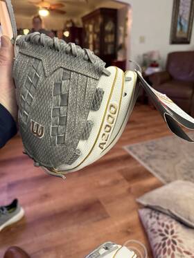 Wbw10099212 Wilson A2000 Leather New Softball Gloves I Have 4 On Hand Lh 1-12 Inch 3-12.5