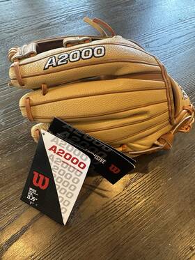 Wbw1020551175 Wilson A2000 1785 11.75 Inch Infield Baseball Glove