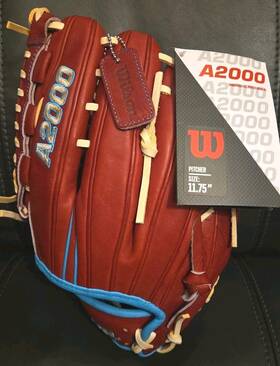 Wbw1025261175 Wilson A2000 Series 2024 Winter 11.75 Inch D33 Baseball Glove Left Hander New Wbw1025261175 Wilson A2000 Series 2024 Winter 11.75 Inch D33 Baseball Glove Left Hander New
