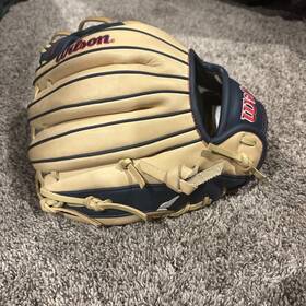 Wbw10257611 Wilson A1000 Pf11 11 Inch Baseball Glove - Rht
