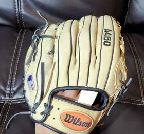 Wta04rb15jg12 Wilson A450 12 Inch Youth Baseball Glove Left Hand Catch And Rht Excellent Condition Wta04rb15jg12 Wilson A450 12 Inch Youth Baseball Glove Left Hand Catch And Rht Excellent Condition