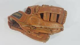 Aa232-5 Winners Choice Baseball Glove Youth Model Right Handers 10 Inch X 14