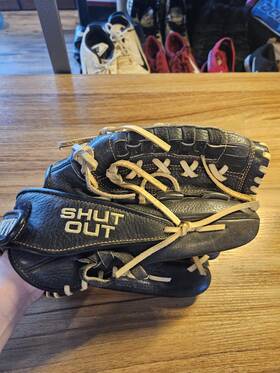So125fpx Worth 043365048225 Used Fpex Shut Out Baseball Glove Ebbl29 12.5 Inch So125fpx Worth 043365048225 Used Fpex Shut Out Baseball Glove Ebbl29 12.5 Inch