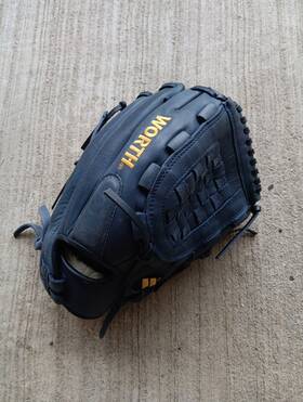 Nr1225 Worth Ranger Model Ball Glove Nr1225 Worth Ranger Model Ball Glove