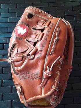 Rd6-33 Worth Red Dot Series Baseball Glove Right Hand Thrower