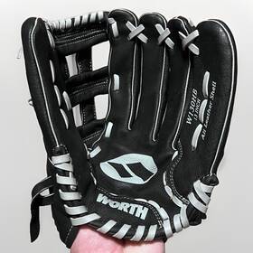 W130hb Worth Black Recreational Slow Pitch Softball Glove 13 Inch Right Hand Throw Rht