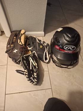Ss13s Worth Wilson Franklin Rawlings Silencer And Gloves Vapor Helmet Black Ss13s Worth Wilson Franklin Rawlings Silencer And Gloves Vapor Helmet Black