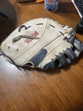 Wl1b Worth All Leather 12 Inch 1st Baseman Softball Glove Model Wl1b Worth All Leather 12 Inch 1st Baseman Softball Glove Model