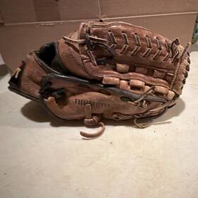 Big-1301 Zett Z-lux Series Steer Hide Leather Brown 13 Inch Baseball Softball Glove Big-1301 Zett Z-lux Series Steer Hide Leather Brown 13 Inch Baseball Softball Glove