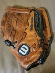 Demarini A0725 13" Baseball Softball Glove Rht Monsta Web Brown Leather Wilson. Fixed Price $22.00.