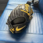 Nike Shado Edge Baseball Glove Pirates 12.5" 1250 Black Yellow Rht Rare New. Fixed Price $394.97.