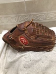 Rawlings RTD19 Special Edition Larry Walker 12.5 Baseball Glove Right Throw. Fixed Price $100.00.