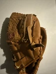 Rawlings Lht Deep Well Pocket RBG50 10 Leather Baseball Glove. Fixed Price $15.00.