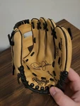 Rawlings PL158C 9" Youth Baseball Glove Rht Derek Jeter Model Players Series. Fixed Price $15.29.