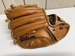 Wilson Baseball Glove 9.5 T-ball Model A2480 Split Hinge Pro Pleat Left. Fixed Price $16.00.