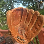 Wilson The A2000 Xlc Professional Dual Hinge 10.5 Baseball Softball Glove Rht. Fixed Price $140.00.