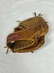 Rawlings Rbg 130 Baseball Glove Right Hand Throw. Fixed Price $16.30.