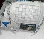 Nwt 2026 Easton 12.5" Ghost Nx Fastpitch Softball Glove/mitt.brand New.bd. Fixed Price $120.00.