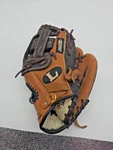 Louisville Slugger Tpx Helix Pro Baseball Glove Mitt 11.75 In HX1176 Rh Thrower. Fixed Price $19.99.
