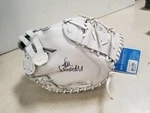 Easton Elite 33" Jen Schroeder Fastpitch Catcher's Mitt Rht (real Signature). Fixed Price $257.36.
