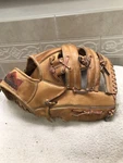 Macgregor Pete Rose G5SB 12.5 Baseball Softball Glove Right Hand Throw. Fixed Price $100.00.