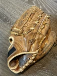 Regent R-700 Dual Hinge Pro-lock Baseball Glove 03870 Right Throw Cowhide 12. Fixed Price $16.00.