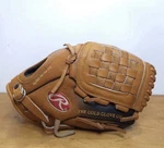 Used Rawlings Baseball Glove For Infielder Rh 11.5. Fixed Price $200.00.