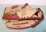Louisville Slugger Baseball Glove Tps FPA1250 12.5" Rht Leather Pro Pattern. Fixed Price $25.00.