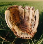Vtg Spalding Baseball Glove Carl Yastrzemski 42-3421 Triple Crown Model Mitt Rht. Fixed Price $14.98.