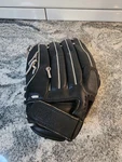 Wilson Elite Softball Glove 13" Inch A2449 Black Rht Oversized Pocket. Fixed Price $18.82.