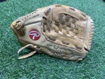 Rawlings Fastback RBG36 Robin Yount Signature 12 Baseball Glove Rht. Fixed Price $24.99.