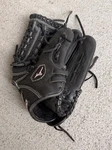 Mizuno GMVP-1277P Prime 12.75" Baseball Softball Glove Right Hand Throw. Fixed Price $70.00.