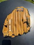 Easton Reflex Ekx 125 12.5 Leather Baseball/softball Glove Lht Wrist Strap. Fixed Price $18.25.