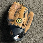 Wilson A500 Right Hand Throw Baseball Glove 12.5" Brown Black A0500 Rht. Fixed Price $22.95.